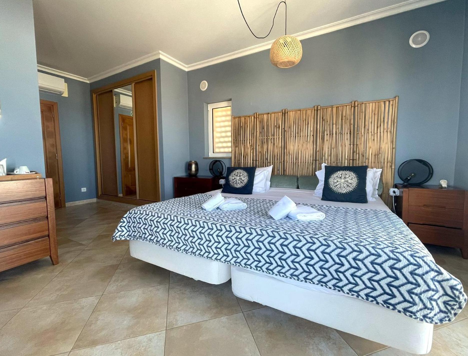 Arrifana Destination Suites Aljezur Exteriör bild
