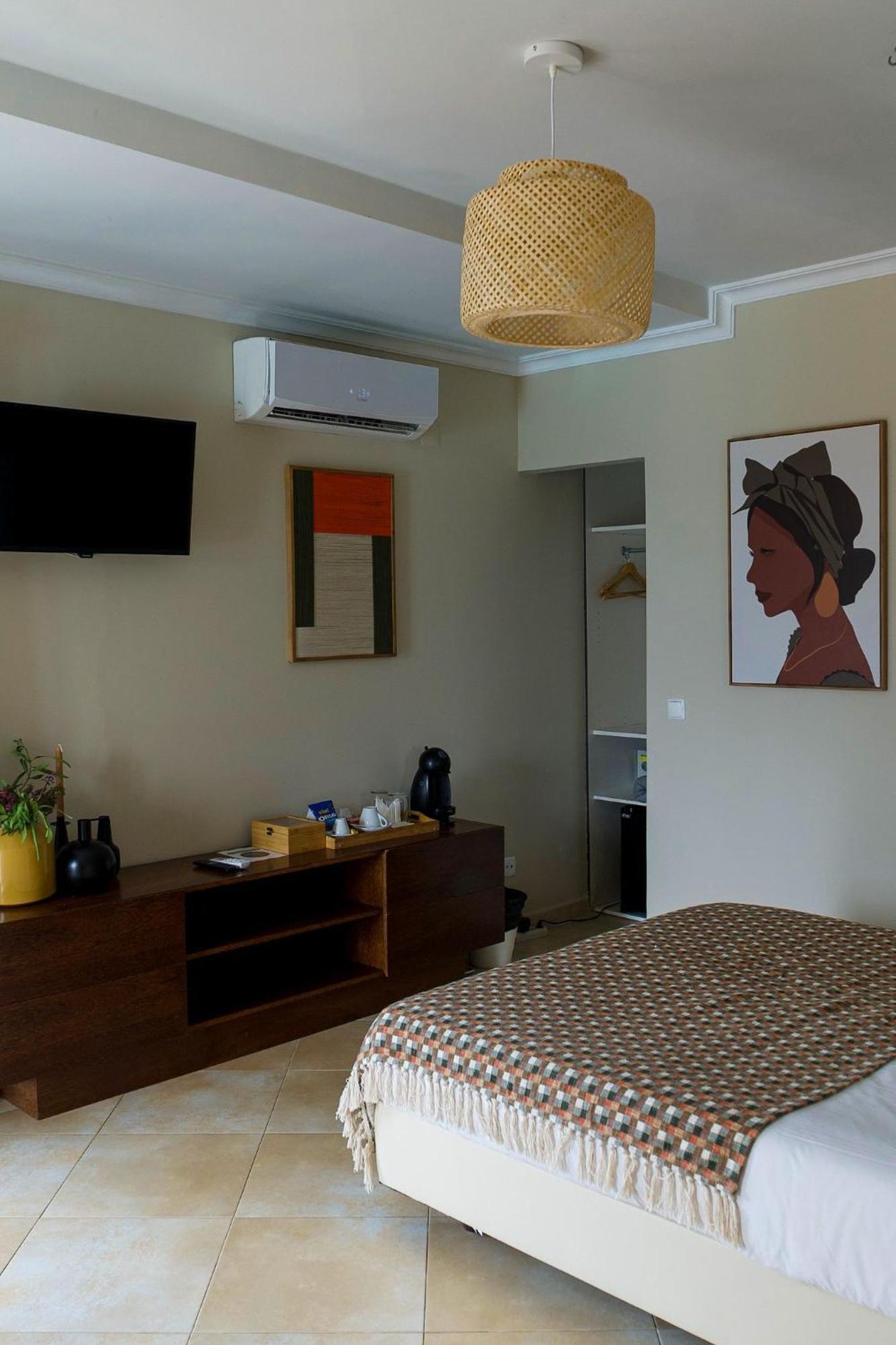 Arrifana Destination Suites Aljezur Exteriör bild