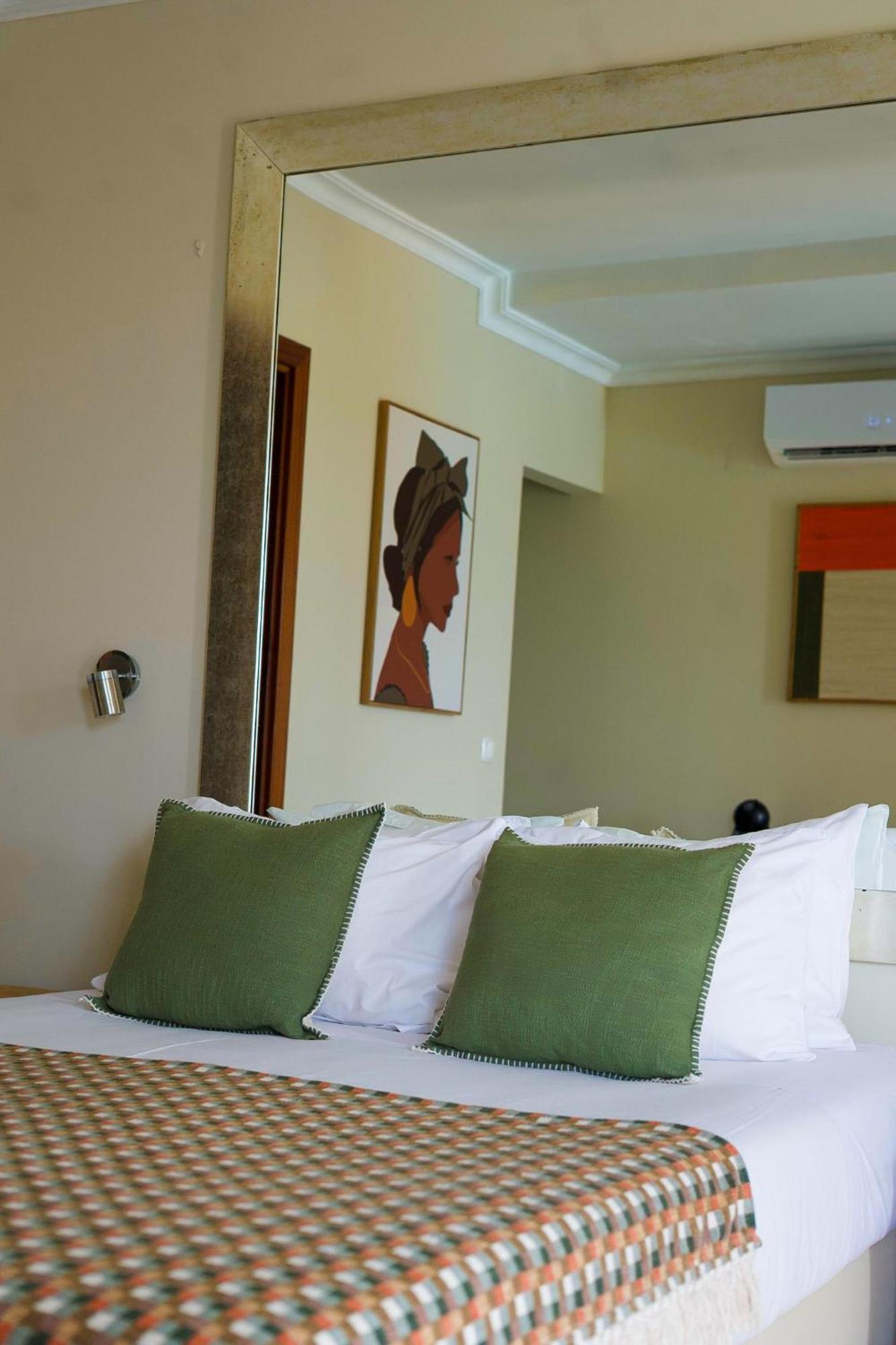 Arrifana Destination Suites Aljezur Exteriör bild