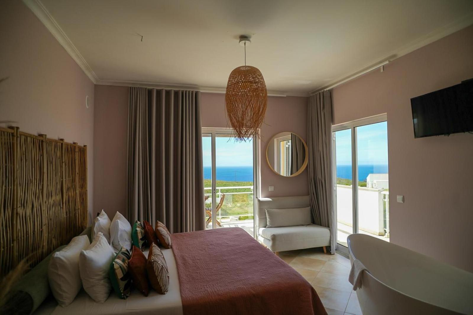 Arrifana Destination Suites Aljezur Exteriör bild