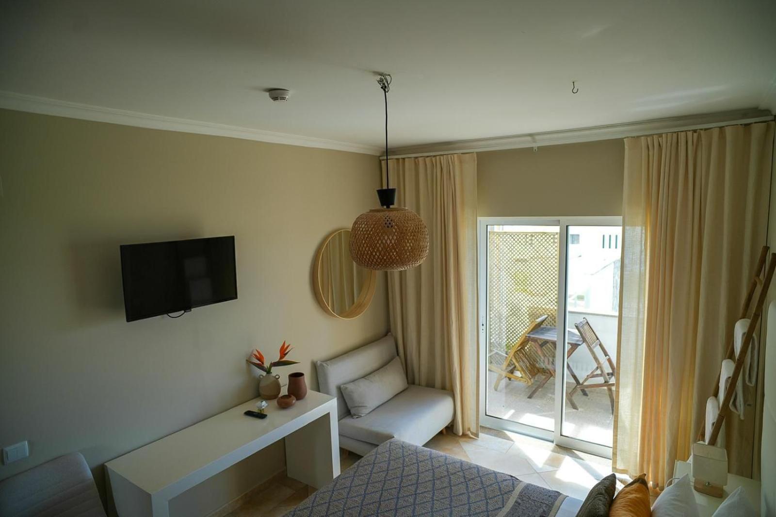 Arrifana Destination Suites Aljezur Exteriör bild
